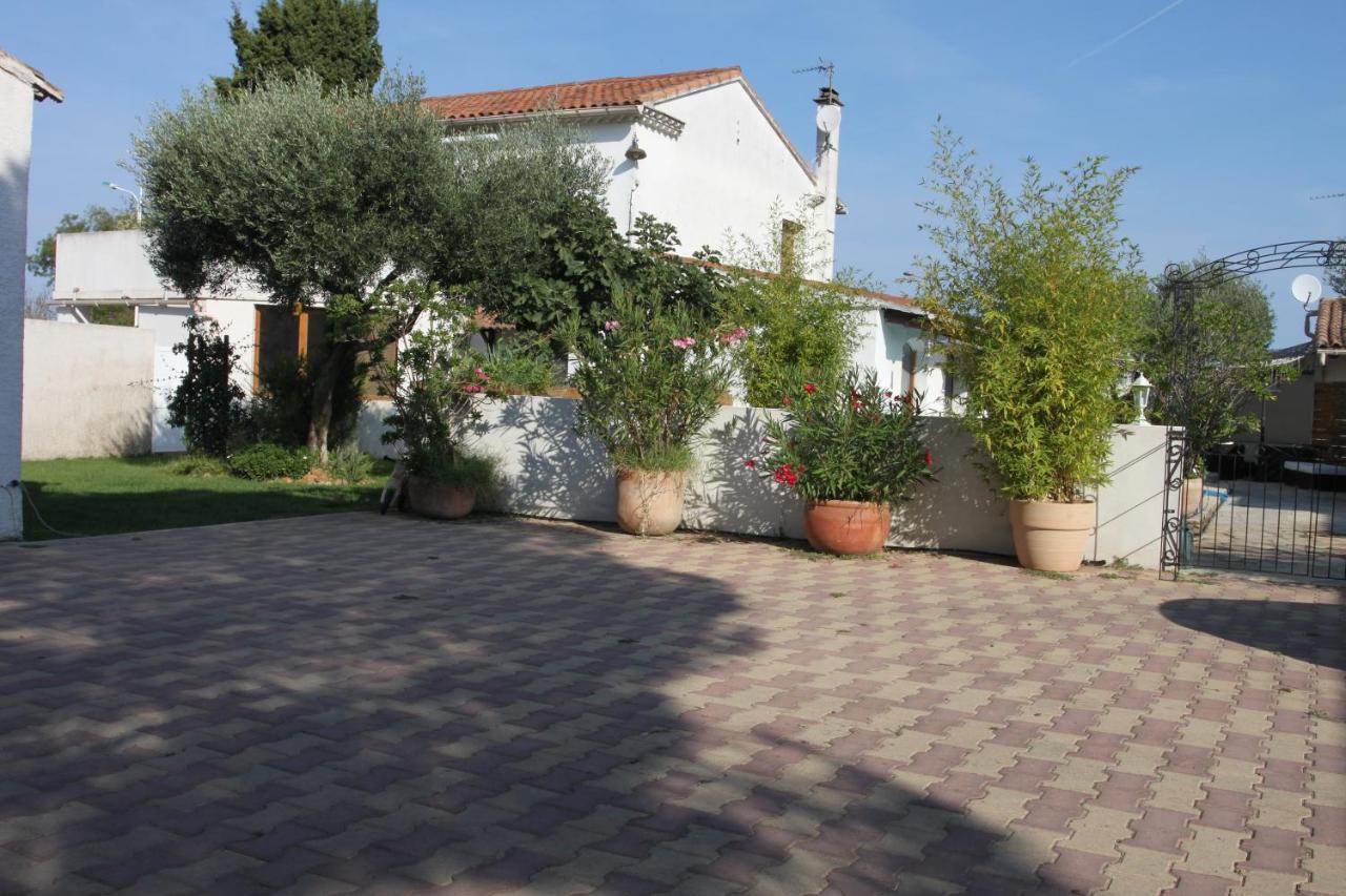 בובר Site Machambreencamargue מראה חיצוני תמונה
